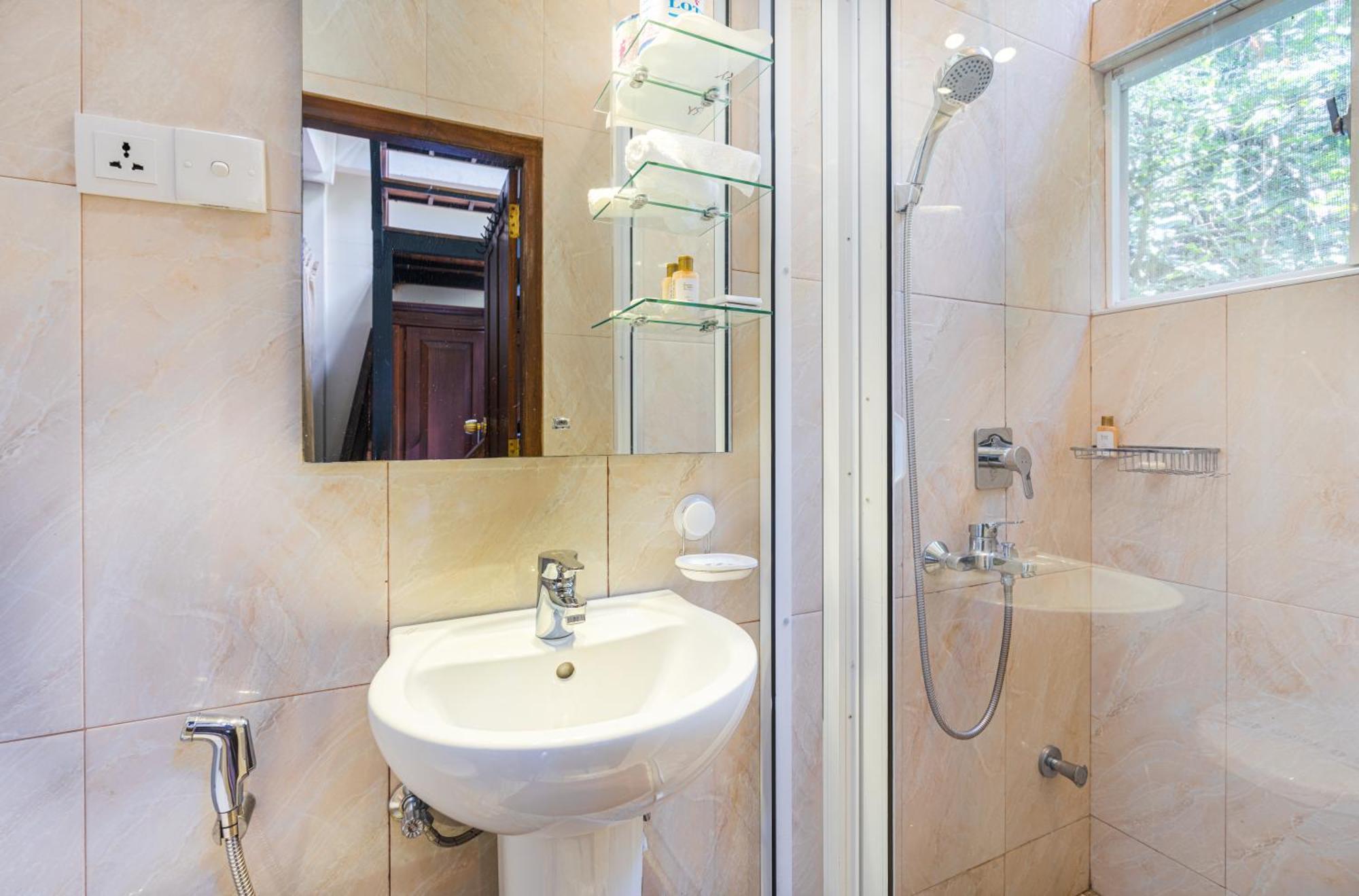 The Riverston Grand ماتالي الغرفة الصورة